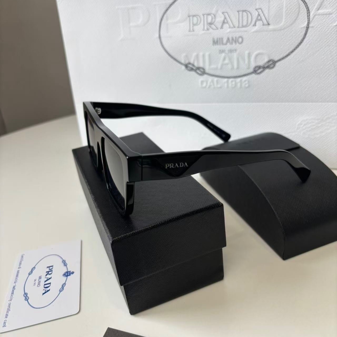 Pra*a Sunglasses Exclusive Black For Women