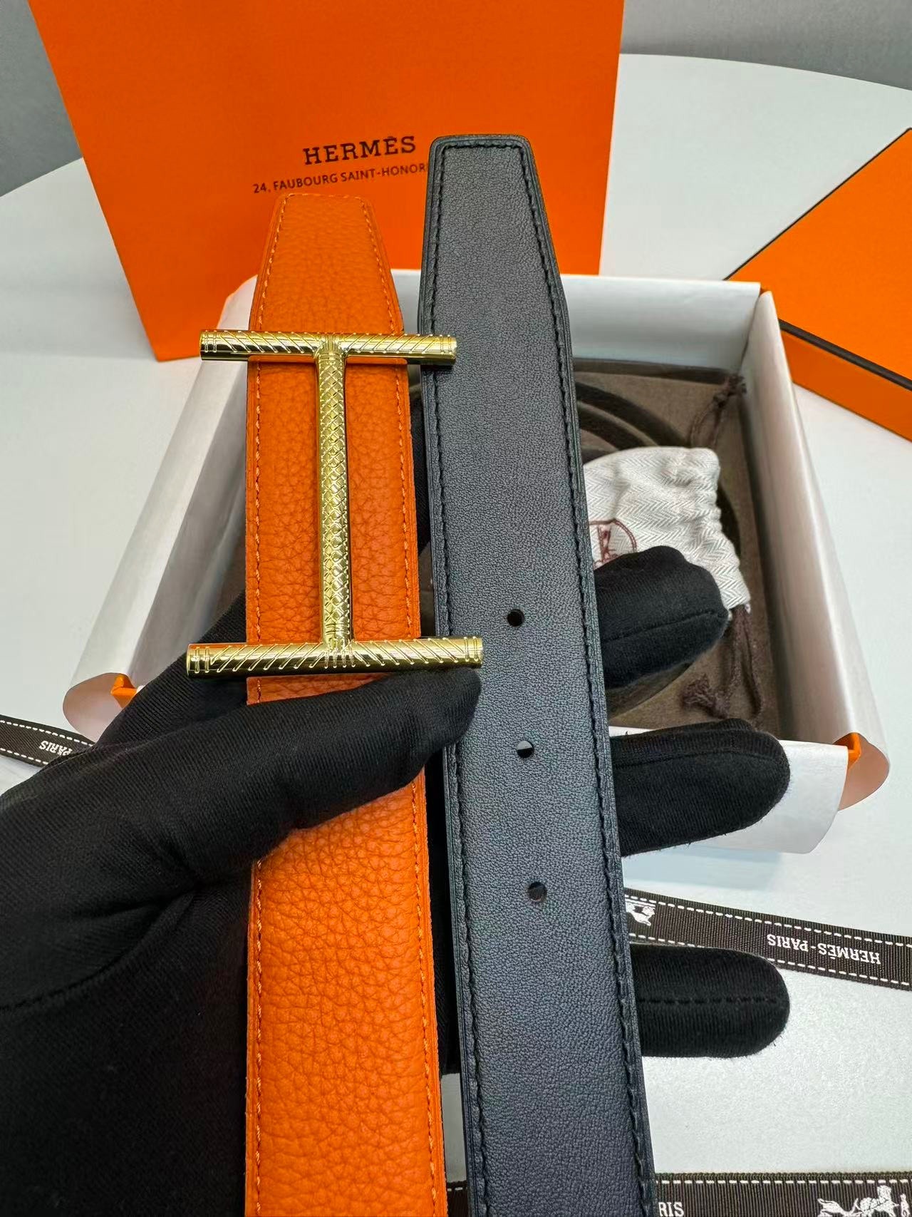H**me5 Hisseo Belt Buckle And Reversible Leather Strap 32 mm Noir/Orange For Men H011772UP82
