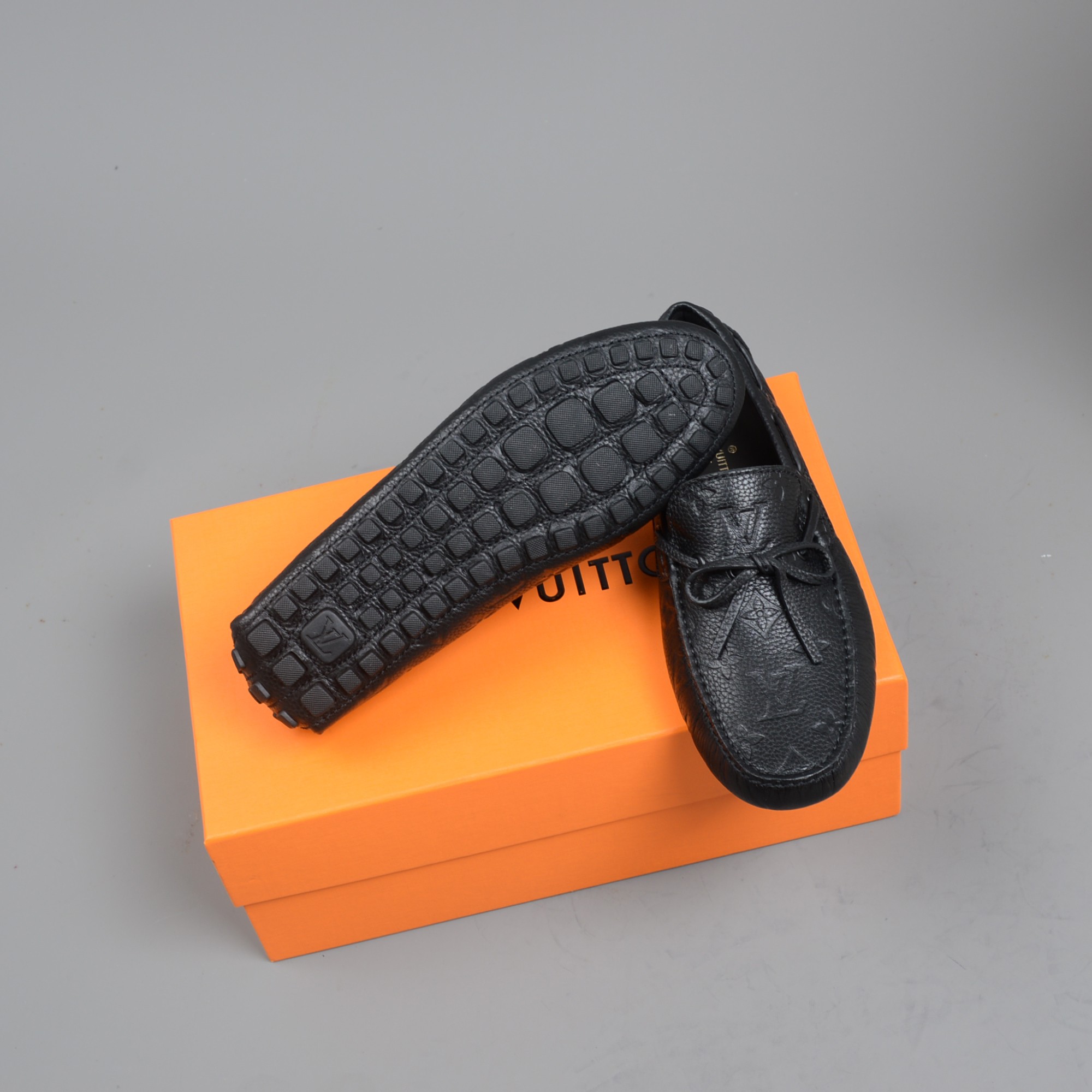L0vis Vvtt0n Driver Moccasin Black Virgil Abloh For Men LV