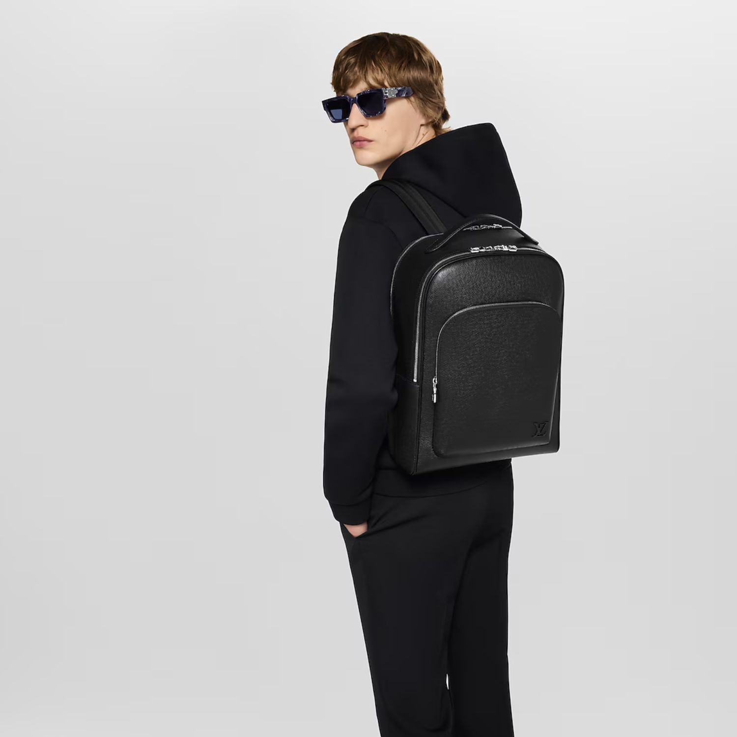 L0vis Vvtt0n Avenue Backpack Black For Men 15.7in/40cm
