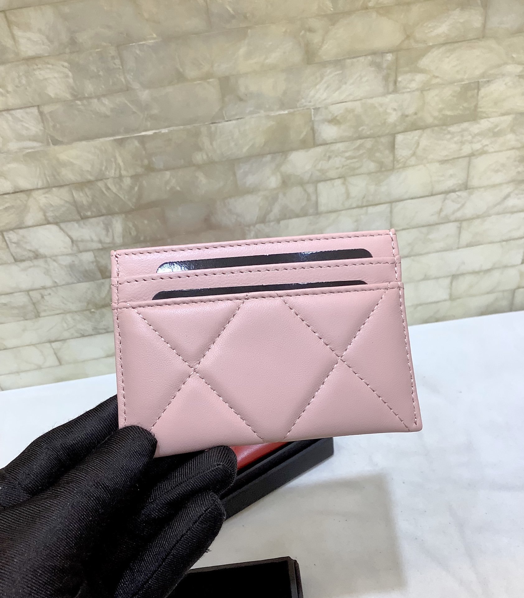 Ch**el CO-CO 19 Card Holder Wallet Light Pink Gold Toned Hardware For Women 11cm/4.3in