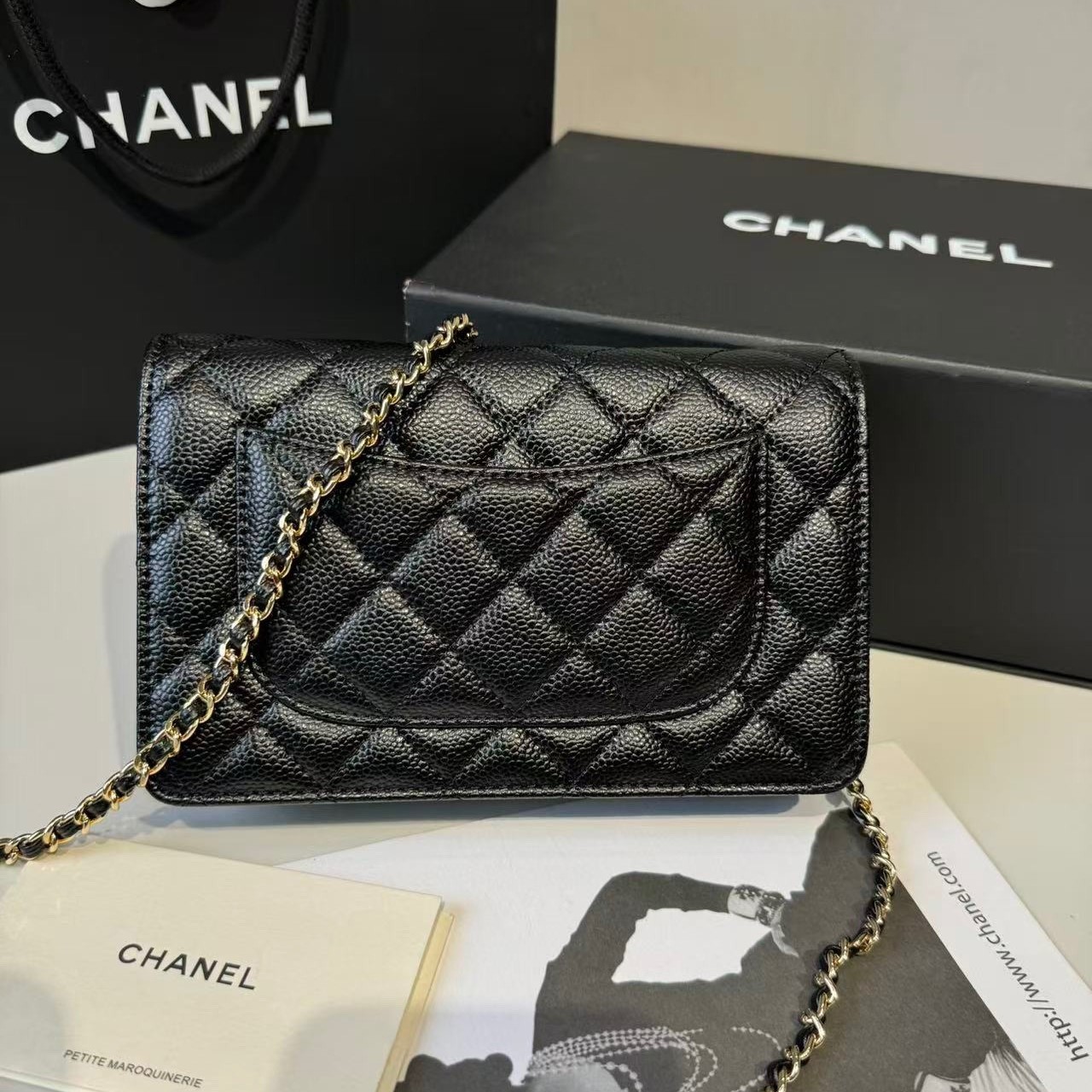 Ch**el CO-CO Classic Wallet On Chain 19cm/7.5in Gold Toned Hardware For Women Black