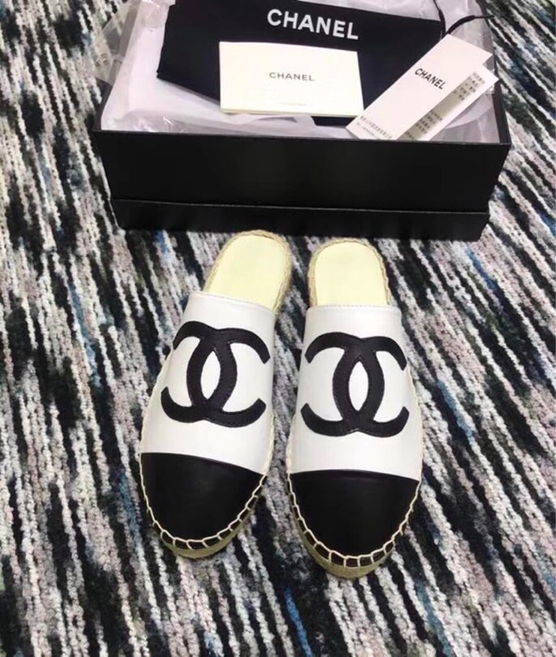 Ch**el Mule Espadrille Slides White/Black For Women, Women’s Shoes