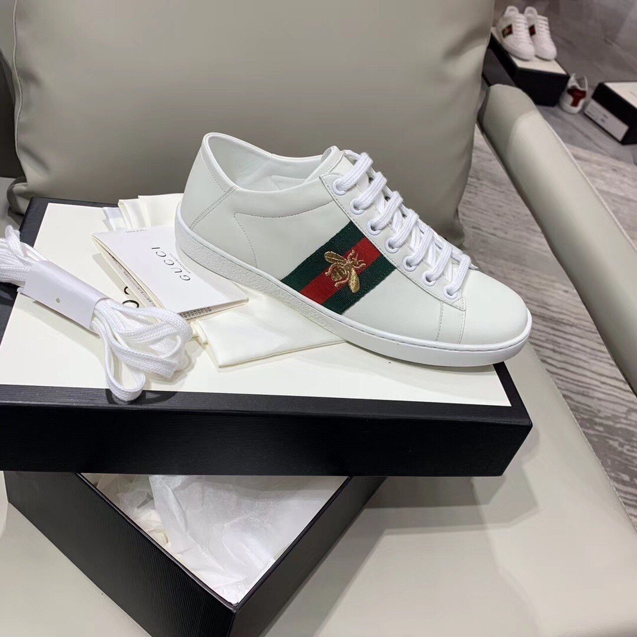 Gvc*1 Women’s Ace Sneaker With Bee White For Women GG
