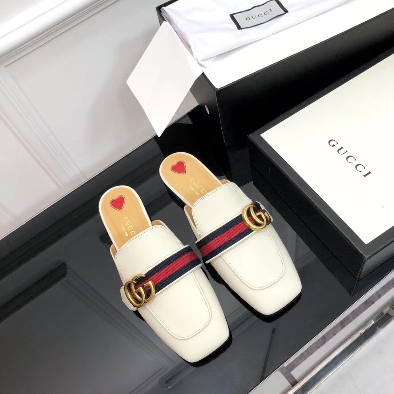 Gvc*1 Peyton Slippers White For Women GG ‎423694 DKHC0 9061