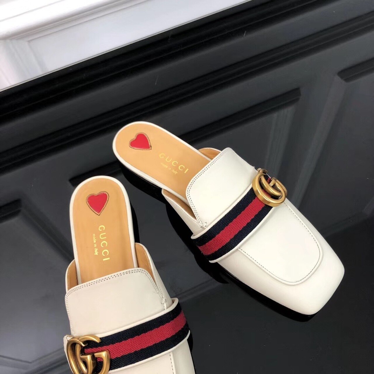 Gvc*1 Peyton Slippers White For Women GG ‎423694 DKHC0 9061