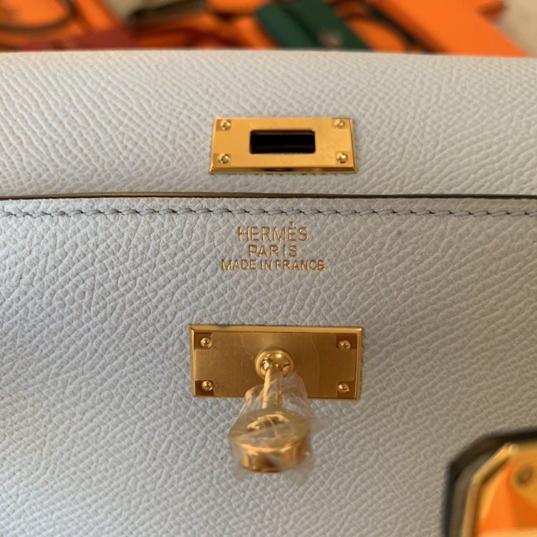 H**me5 Kelly Wallet To Go Woc Epsom White For Women, Women’s Wallet 8.3in/21cm