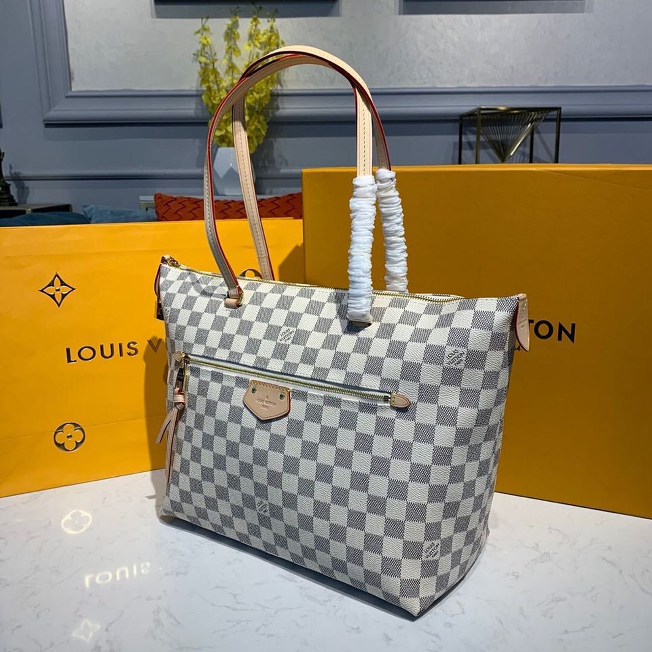 L0vis Vvtt0n Lena MM Damier Azur Canvas For Women, Women’s Handbags, Shoulder Bags 11.8in/30cm LV N44040