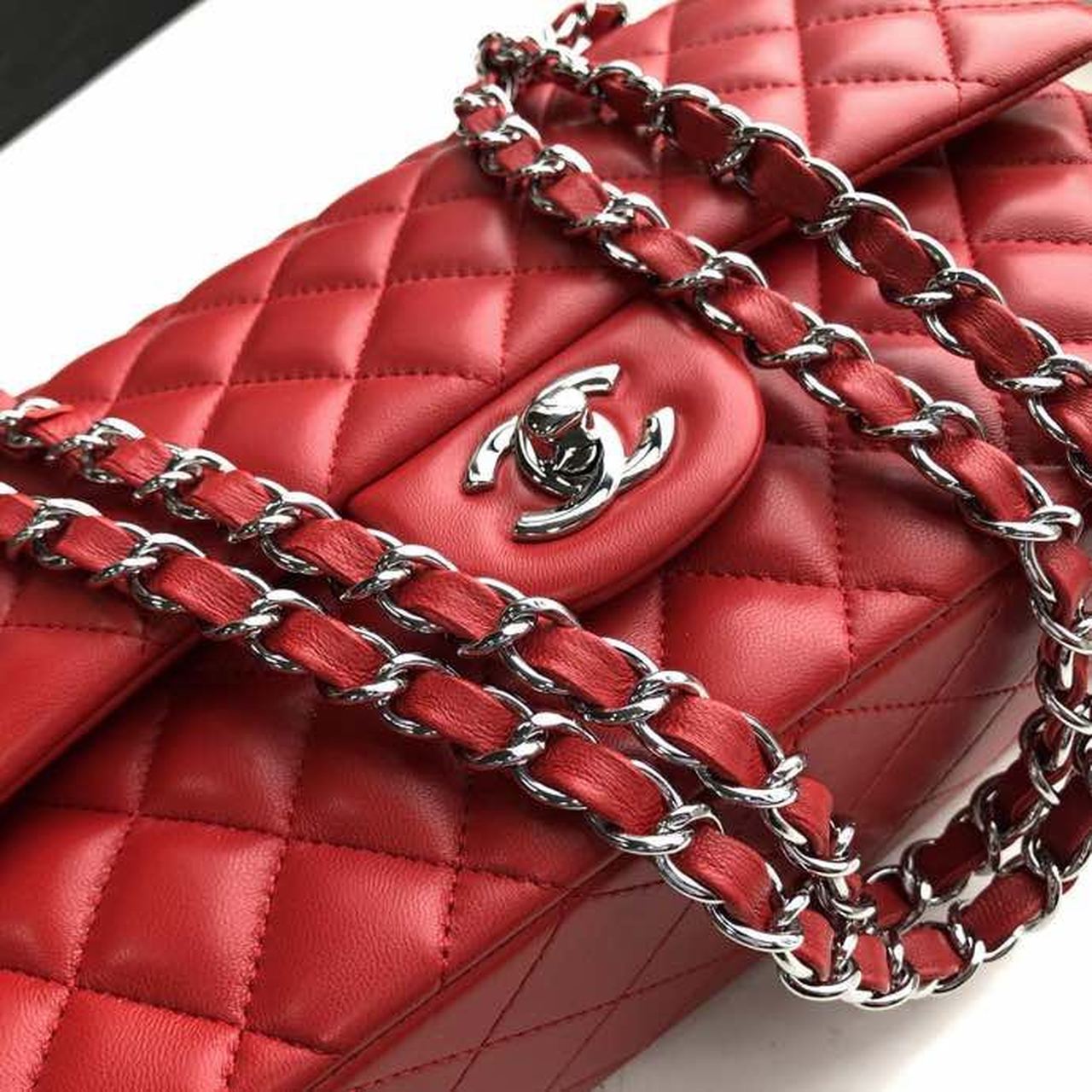 Ch**el Classic HandBag Red For Women 9.9in/25.5cm A01112