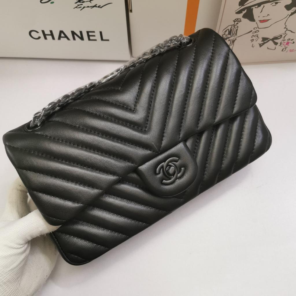 Ch**el Chevron Classic Handbag Black Hardware Black For Women, Women’s Bags, Shoulder And Crossbody Bags 10.2in/26cm
