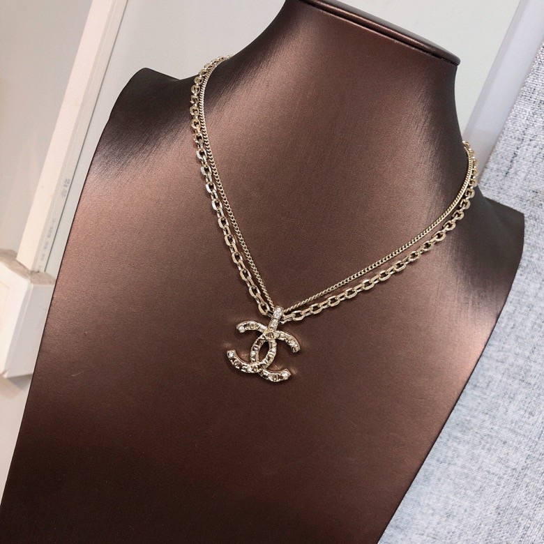 Ch**el Necklace