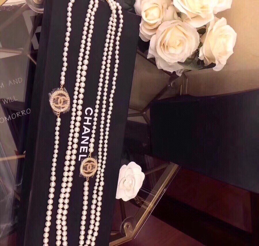 Ch**el Necklace