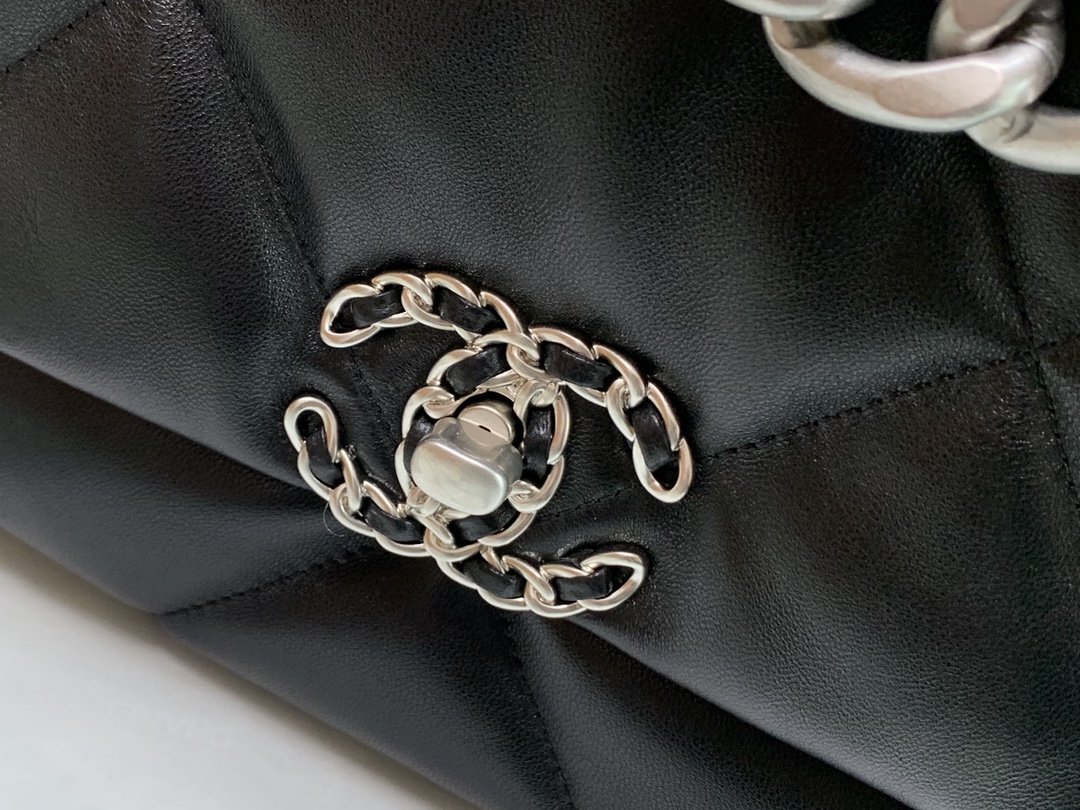 Ch**el 19 Maxi Handbag Black For Women 14in/36cm