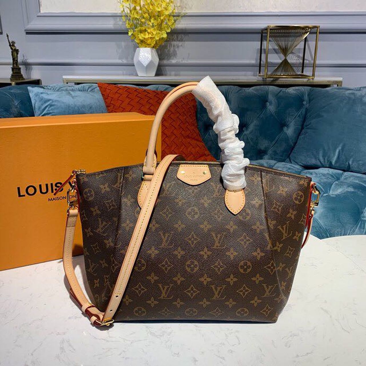 L0vis Vvtt0n Turenne MM Monogram Canvas For Women, Women’s Handbags, Shoulder Bags 15in/38cm LV M48814