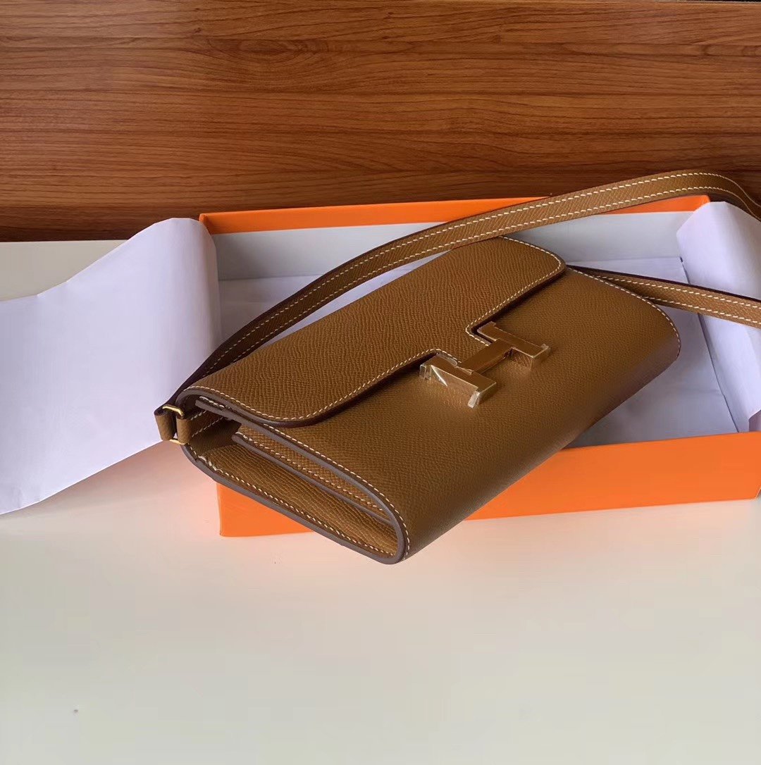 H**me5 Constance Togo Long Wallet  21cm/8.3in Gold Toned Hardware For Women Brown