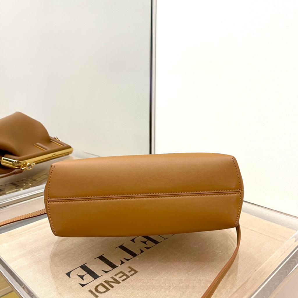 F**di First Small Brown For Women, Women’s HandBags, Shoulder And Crossbody Bags 10.2in/26cm FF 8BP129ABVEF0NYJ