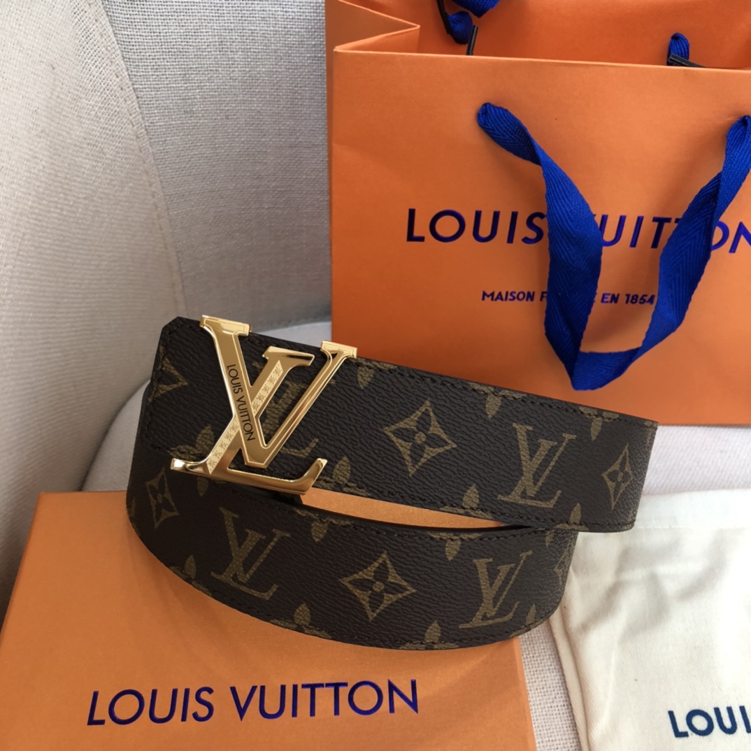 L0vis Vvtt0n Initiales LV Belt Monogram Canvas Gold Toned Hardware