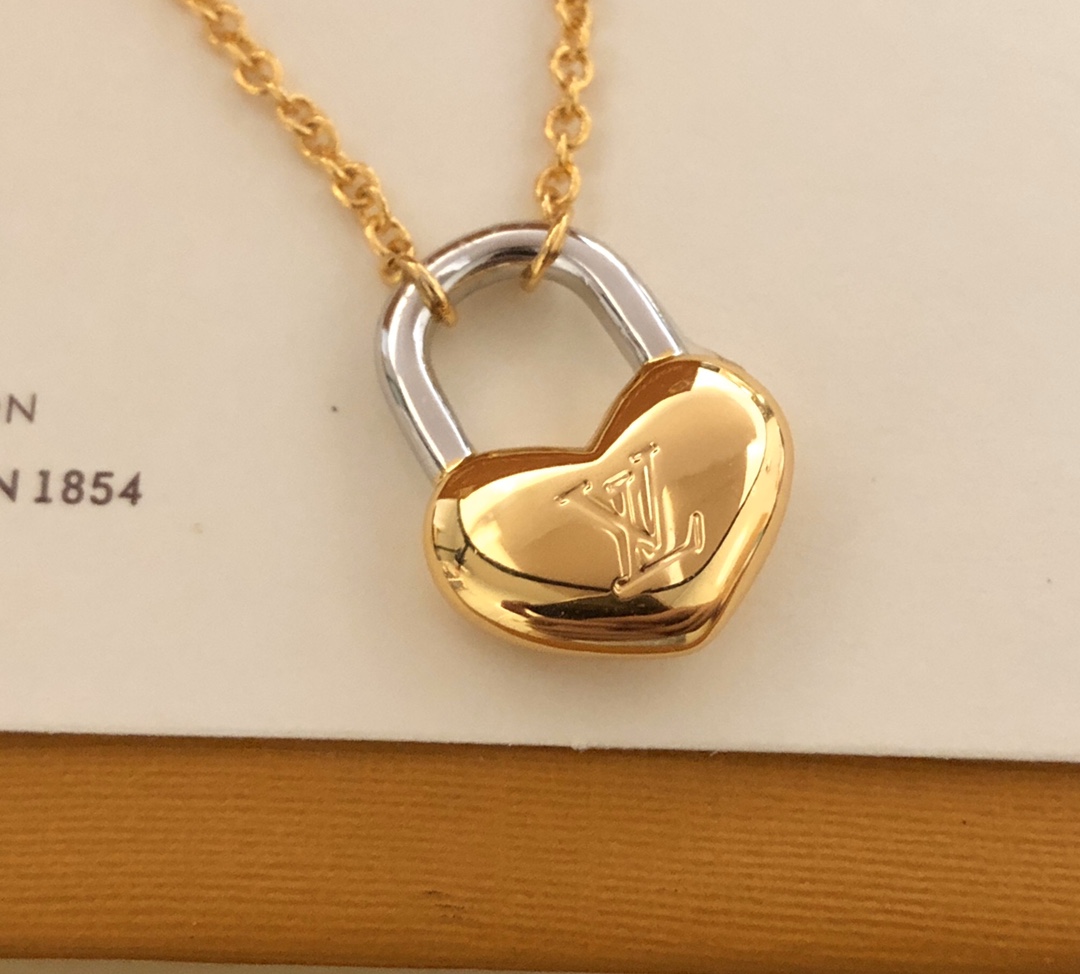 L0vis Vvtt0n Jewelry