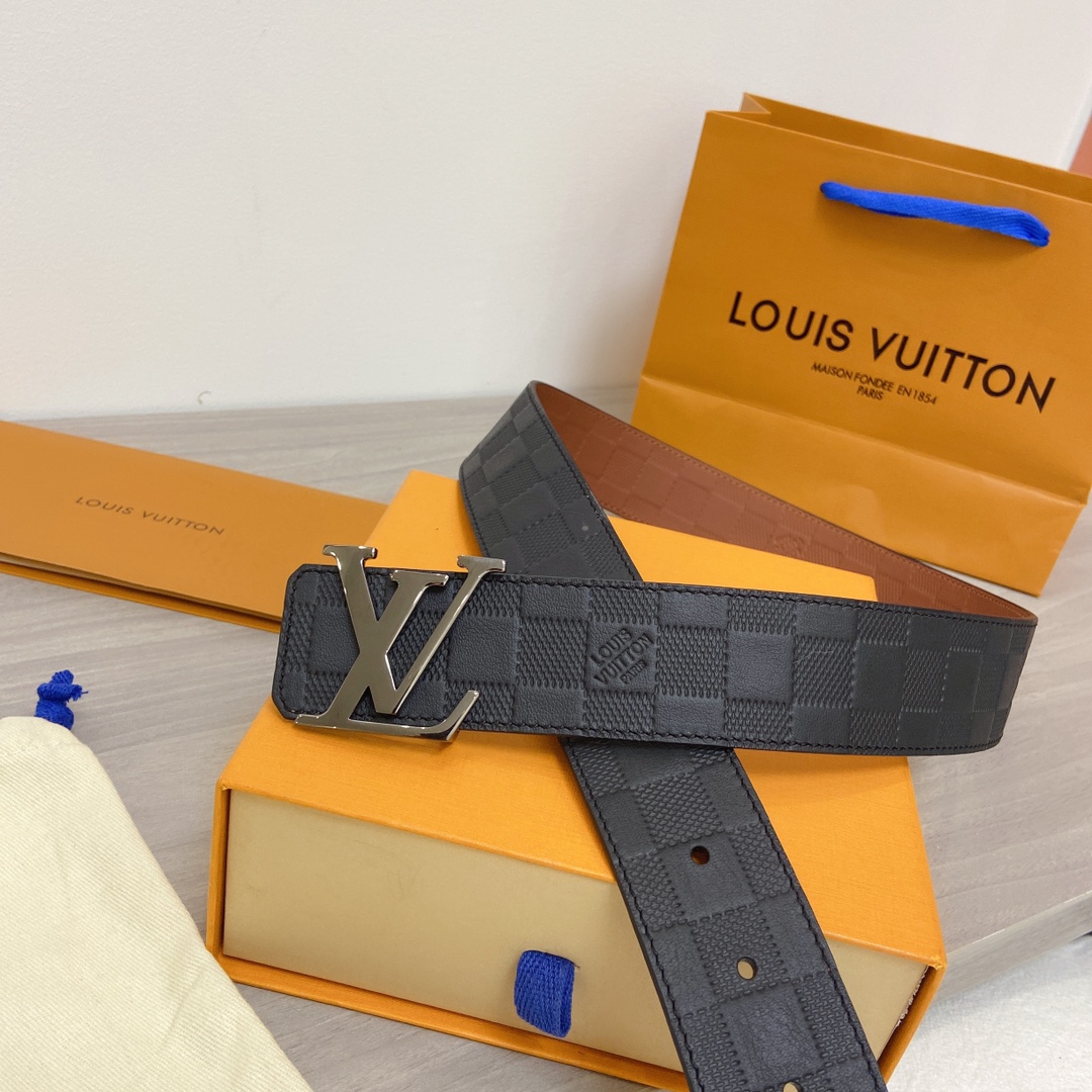 L0vis Vvtt0n Initiales Reversible LV Belt in Damier Embossed with Silver Hardware