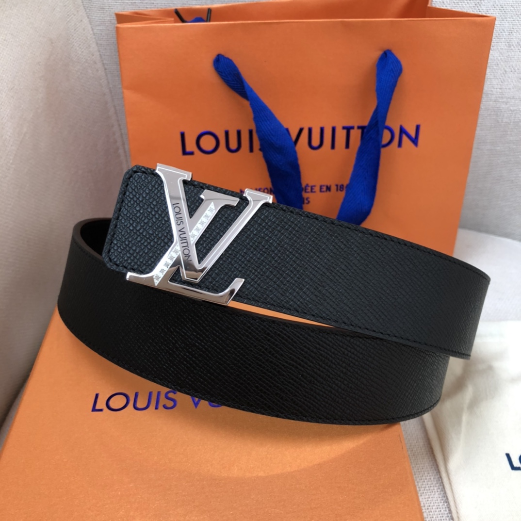 L0vis Vvtt0n Initiales Reversible LV Belt with Silver Hardware