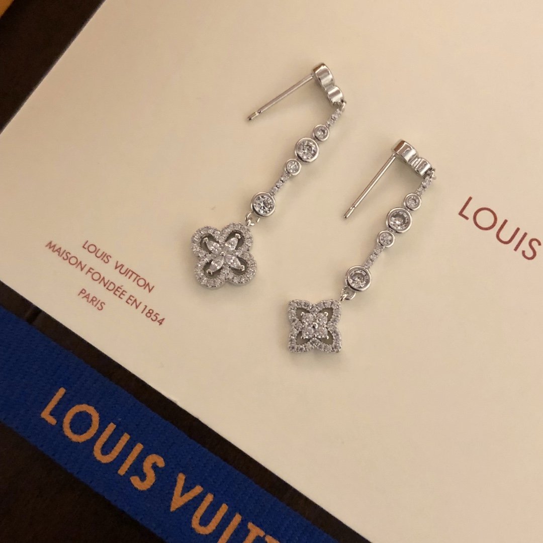 L0vis Vvtt0n Earrings