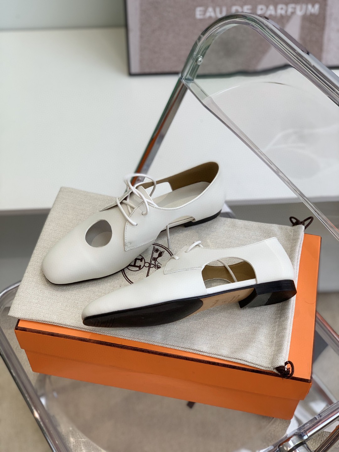 H**me5 Epoca Oxford Shoe White For Women, Women’s Shoes H221024Z 90360