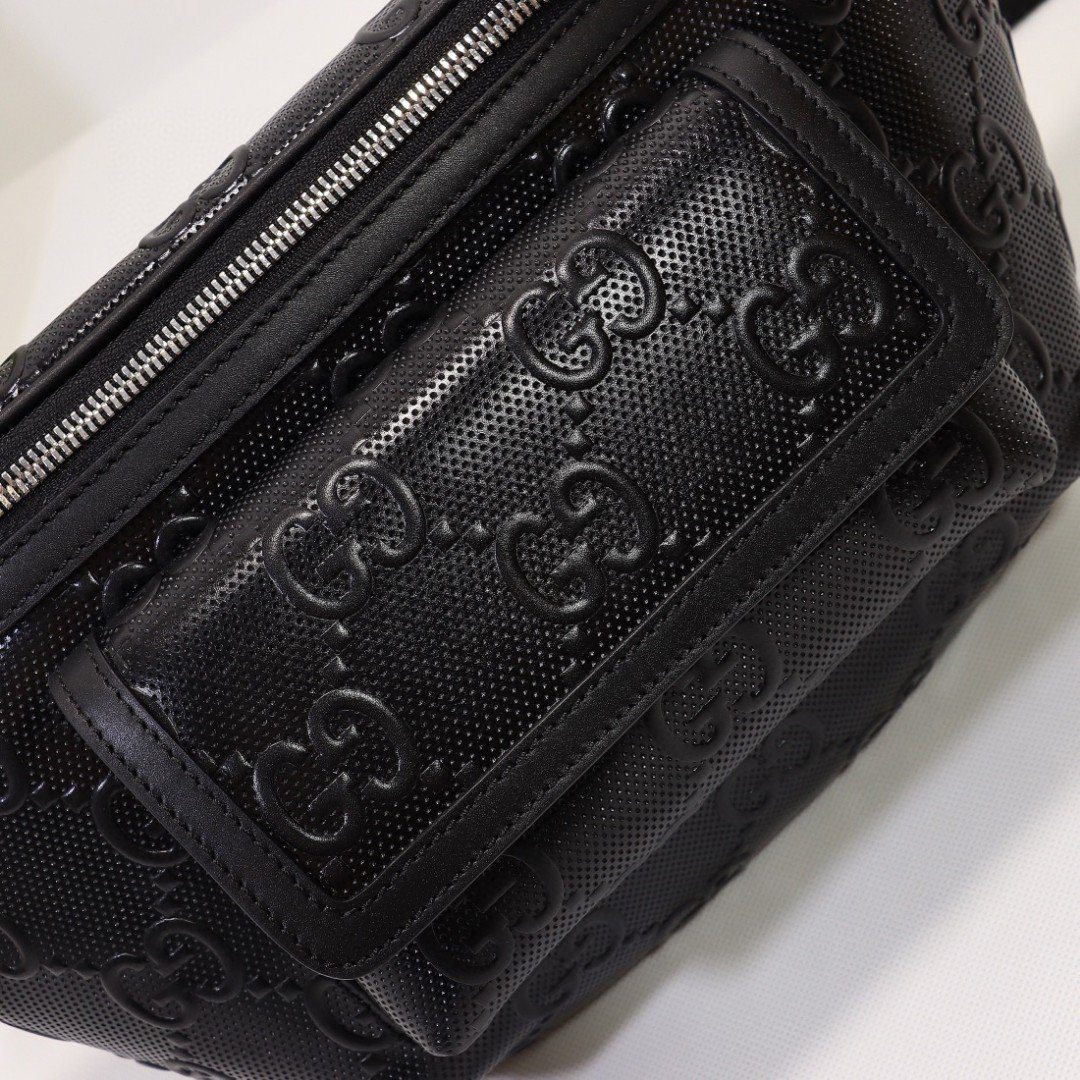 Gvc*1 Embossed Belt Bag Black For Men 11in/28cm 645093 1W3CN 1000