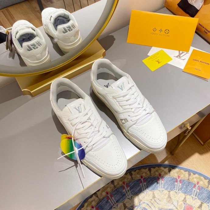 L0vis Vvtt0n Trainer Sneaker Rubber Grain White Virgil Abloh For Men LV 1A8WAX