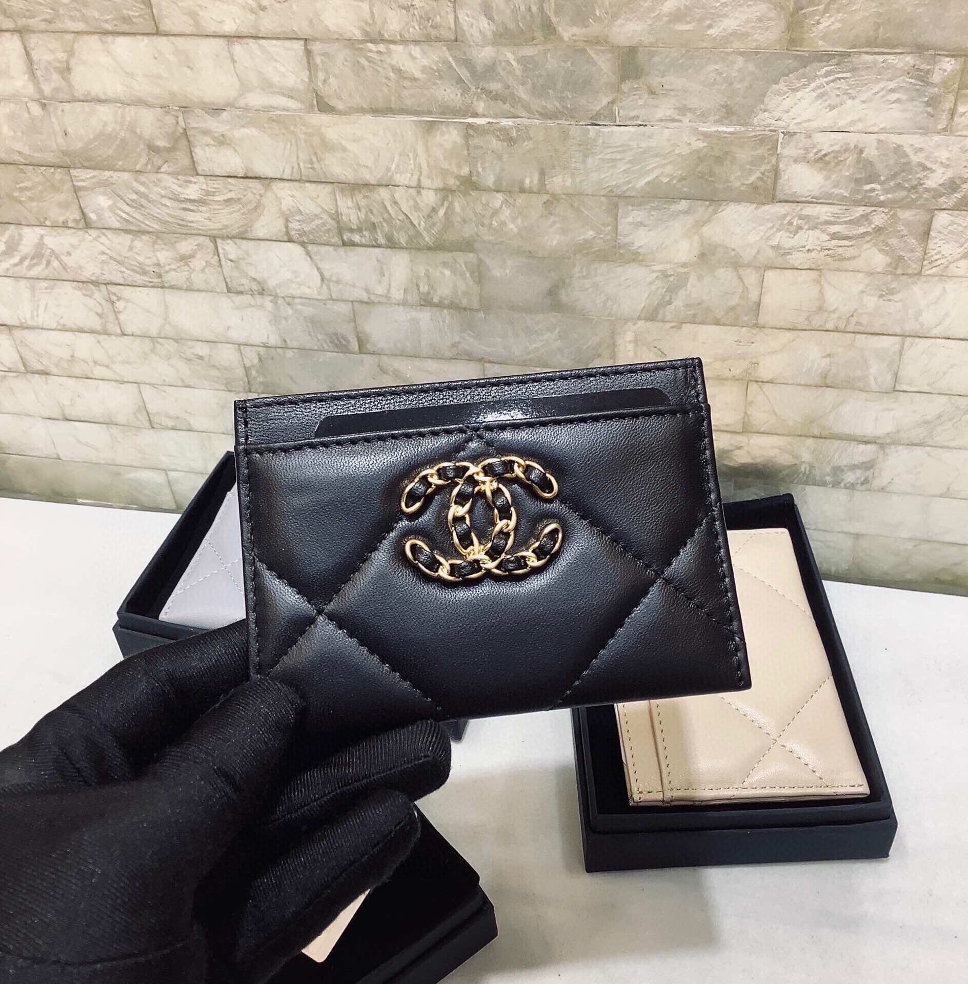 Ch**el CO-CO 19 Card Holder Wallet Black Gold Toned Hardware For Women 11cm/4.3in