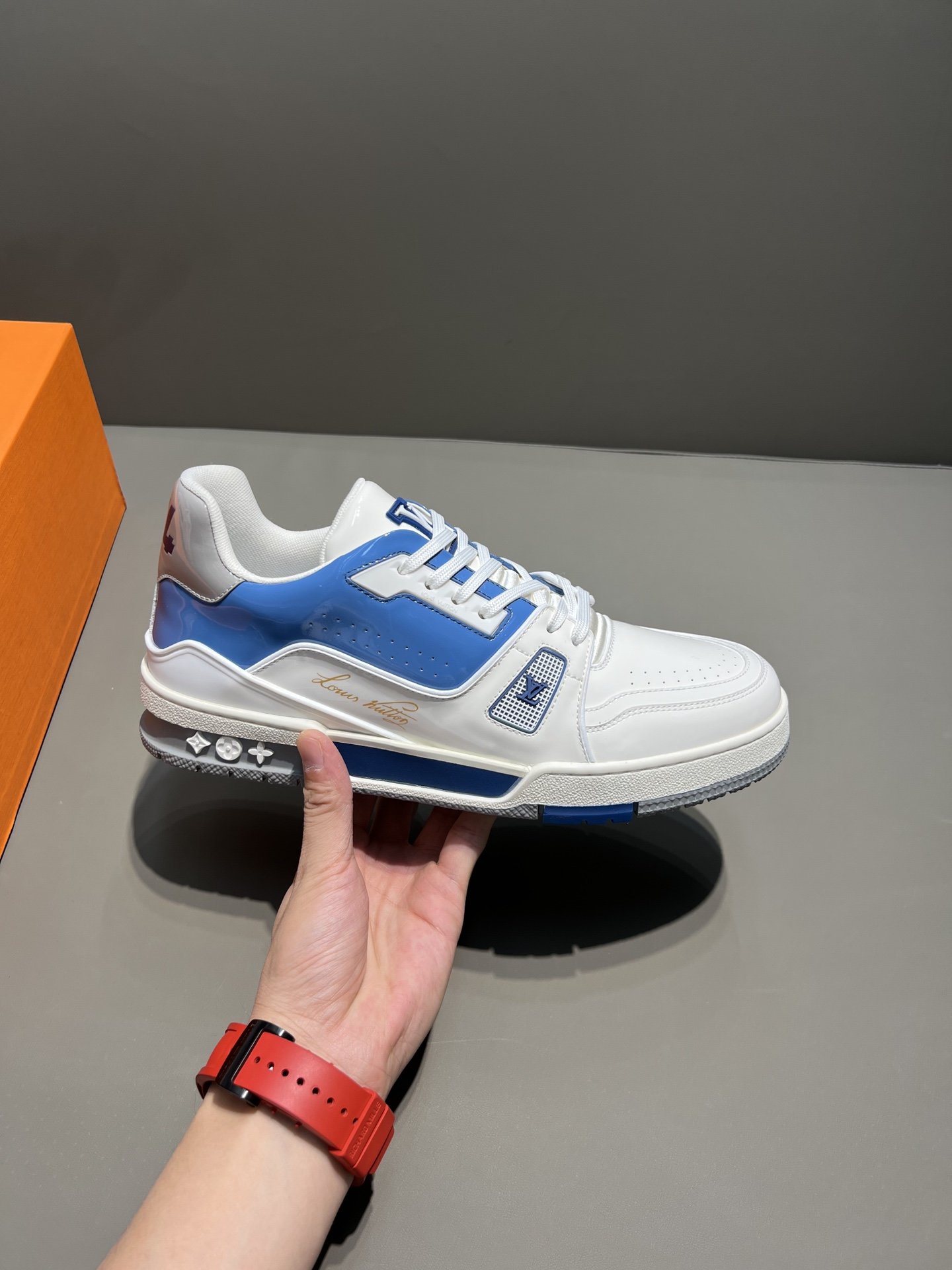 L0vis Vvtt0n Trainer Sneaker White/Blue Virgil Abloh For Men LV
