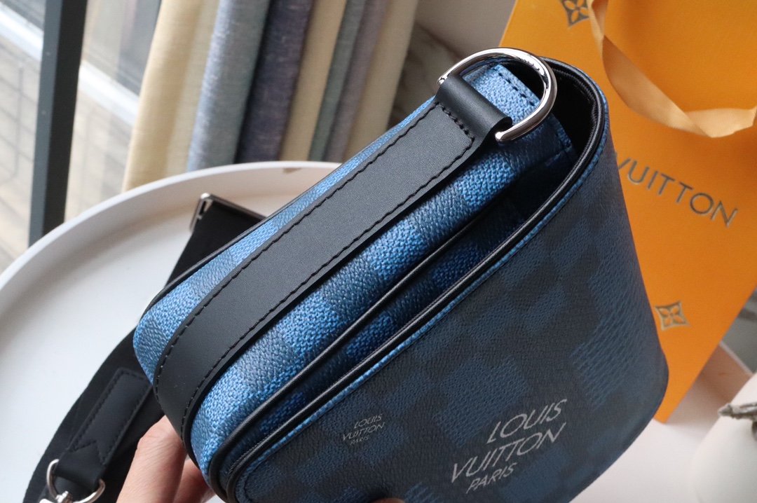 L0vis Vvtt0n Studio Messenger Damier Graphite Blue For Men, Men’s Bags, Shoulder And Crossbody Bags 9.3in/25.3cm LV N50026