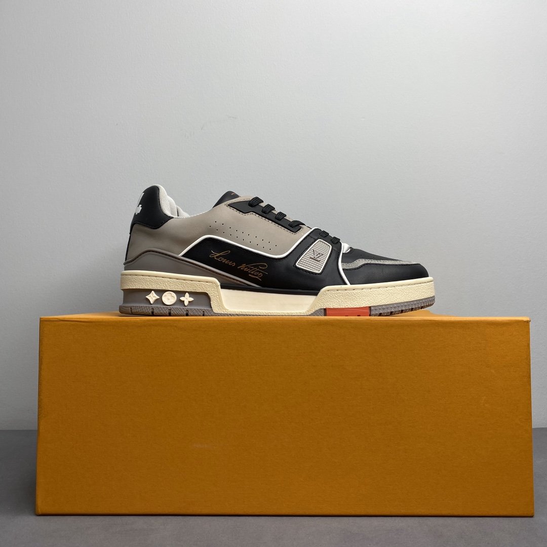 L0vis Vvtt0n Trainer Sneaker Mix Of Materials Black For Men LV
