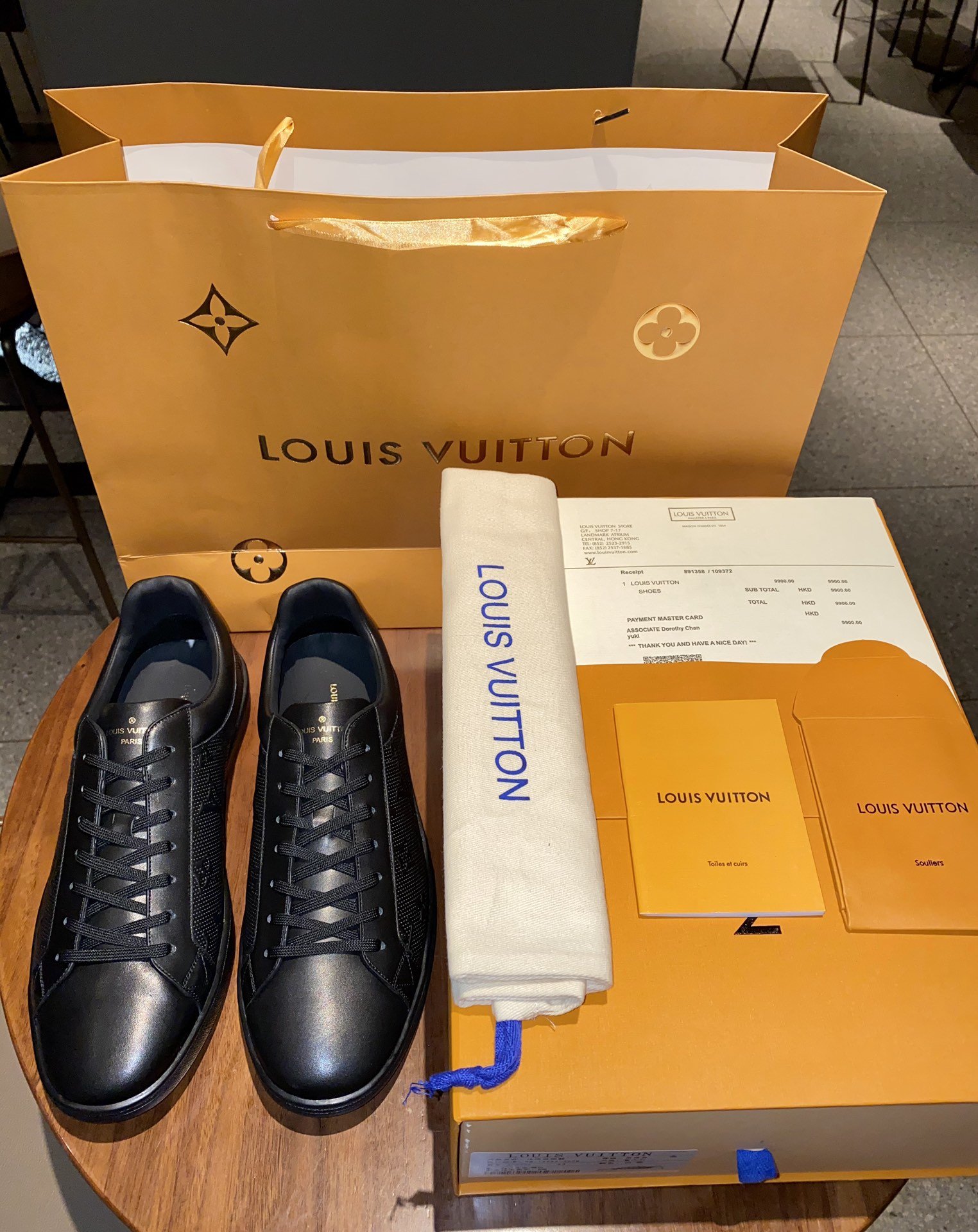 L0vis Vvtt0n Luxembourg Sneaker Black For Men LV 1A8QEB