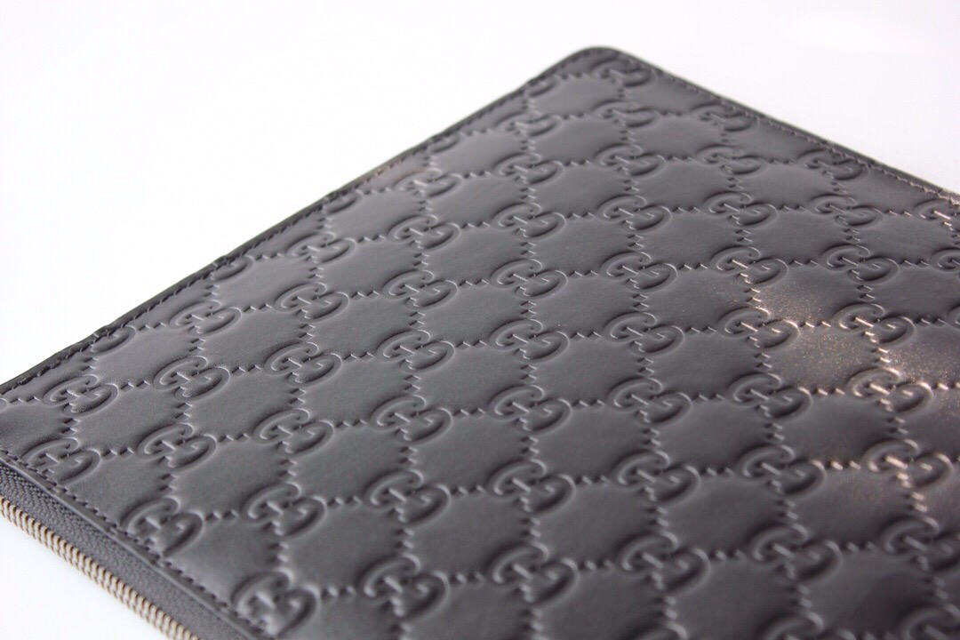 Gvc*1 MicroGvc*1ssima Pouch Black For Men, Men’s Pouch 12in/31cm GG