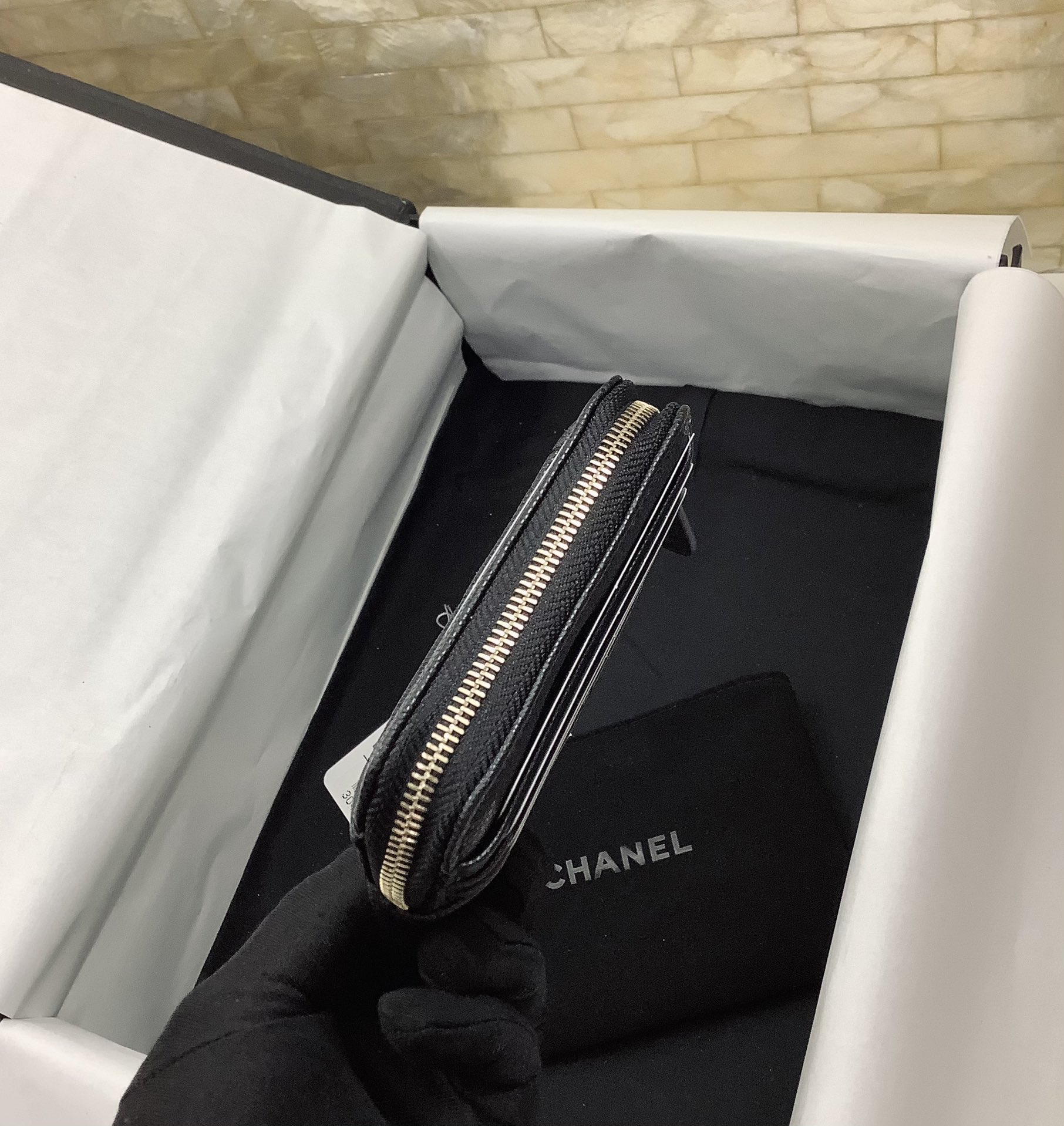 Ch**el CO-CO Classic Card Holder 19cm/7.5in Gold Hardware For Women Black