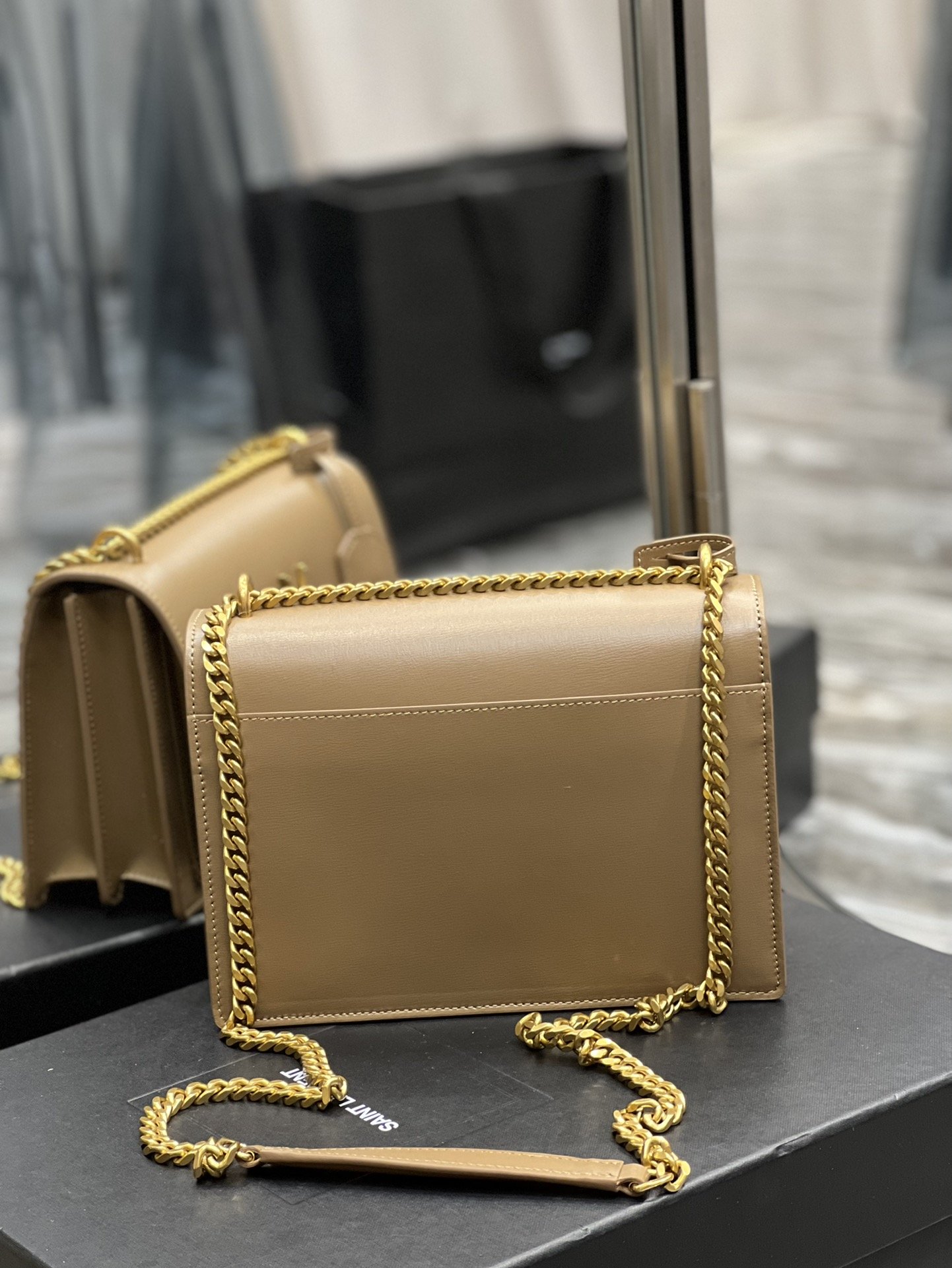 Sa1nt Lau*nt Sunset Medium Chain Bag For Women 8.6in/22cm Dark Beige Y51 442906D420W2721