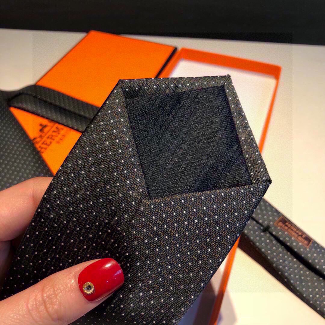 H**me5 Tie 7 Faconnee New H Tie Noir H**me5 Men Tie H036201T 01