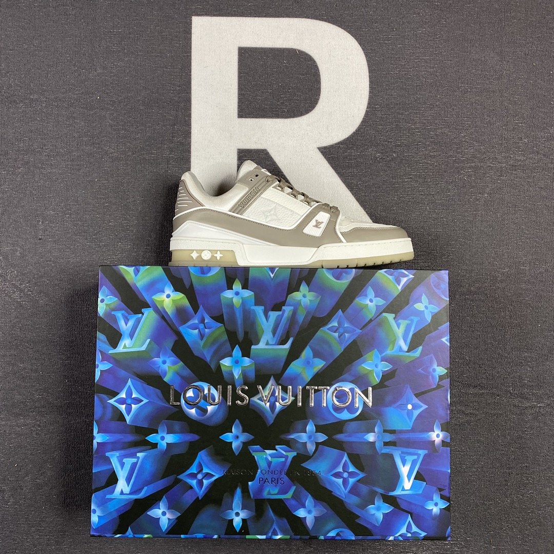L0vis Vvtt0n Trainer Sneaker Rubber Monogram Grey Virgil Abloh For Men LV 1A9VOS