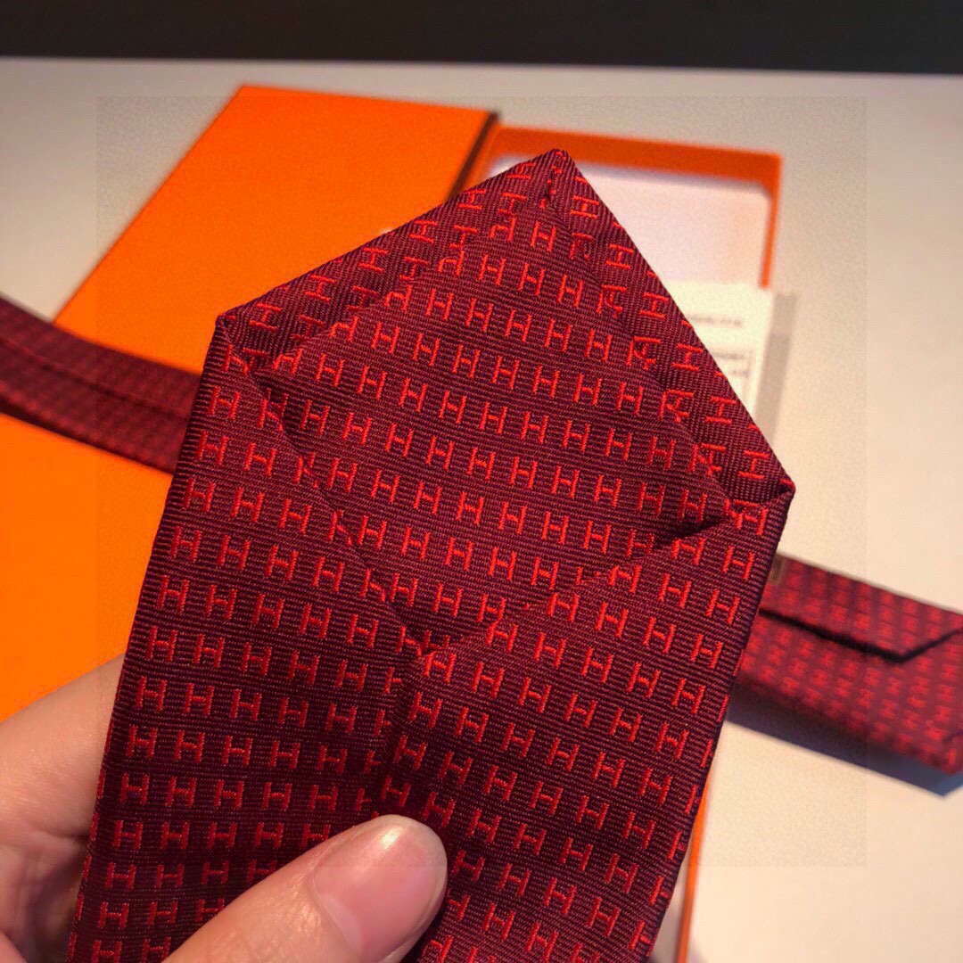 H**me5 Faconnee H Tie Cardinal H**me5 Men Tie H030189T 44
