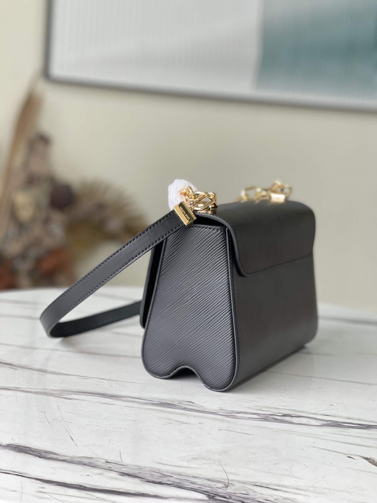 L0vis Vvtt0n Twist MM Monogram Flower Black For Women, Women’s Handbags, Shoulder And Crossbody Bags 9.1in/23cm LV M59402