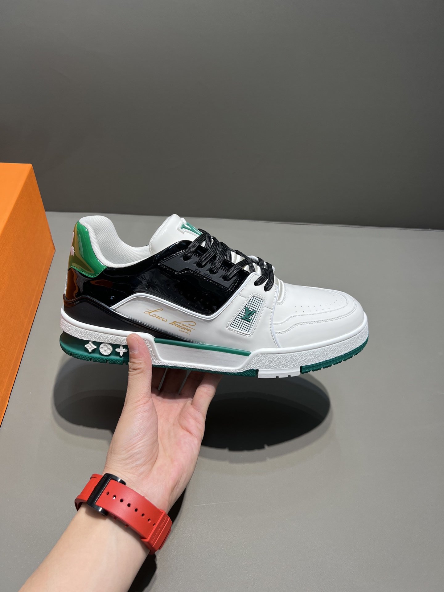 L0vis Vvtt0n Trainer Sneaker White/Black Virgil Abloh For Men LV