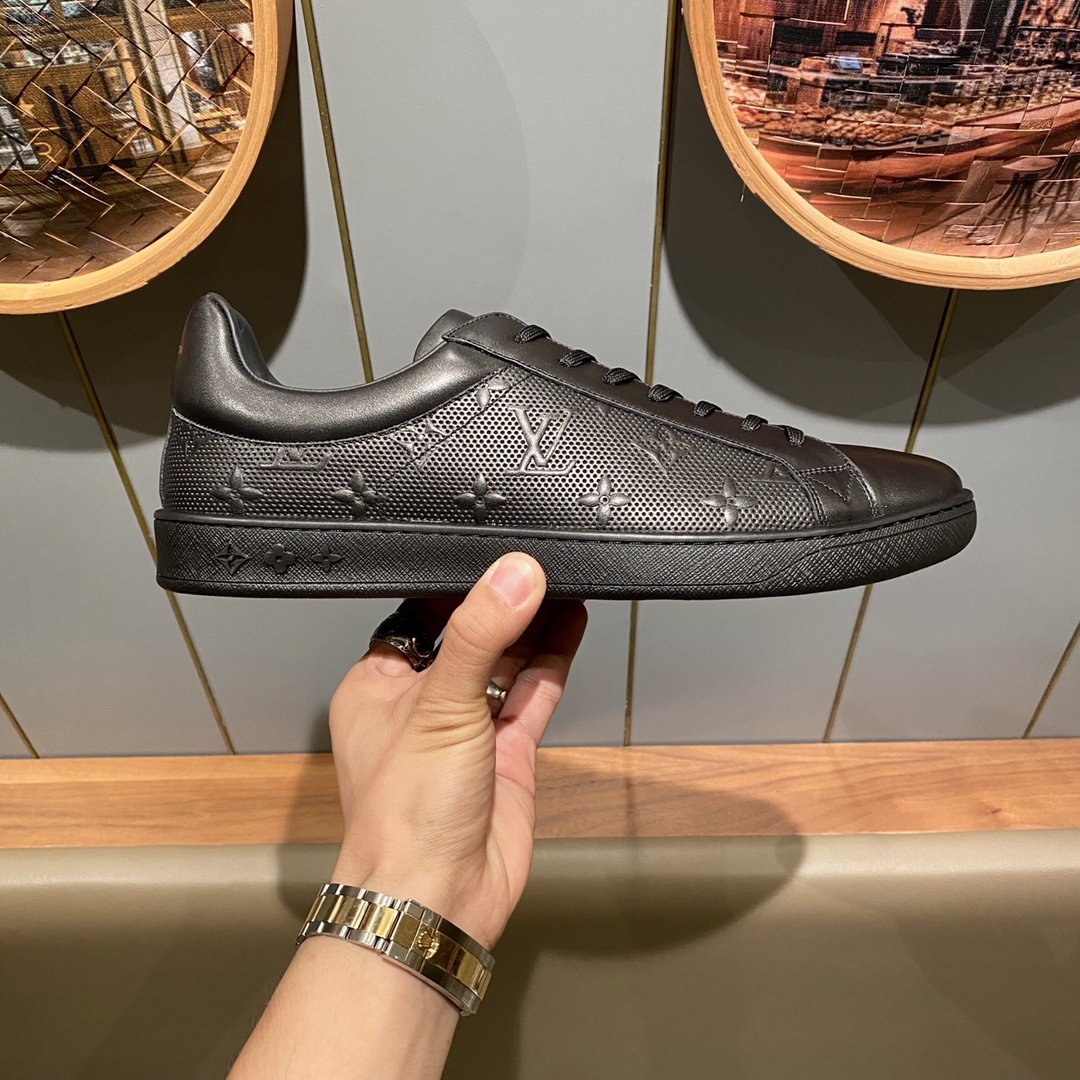 L0vis Vvtt0n Luxembourg Sneaker Black For Men LV 1A8QEB