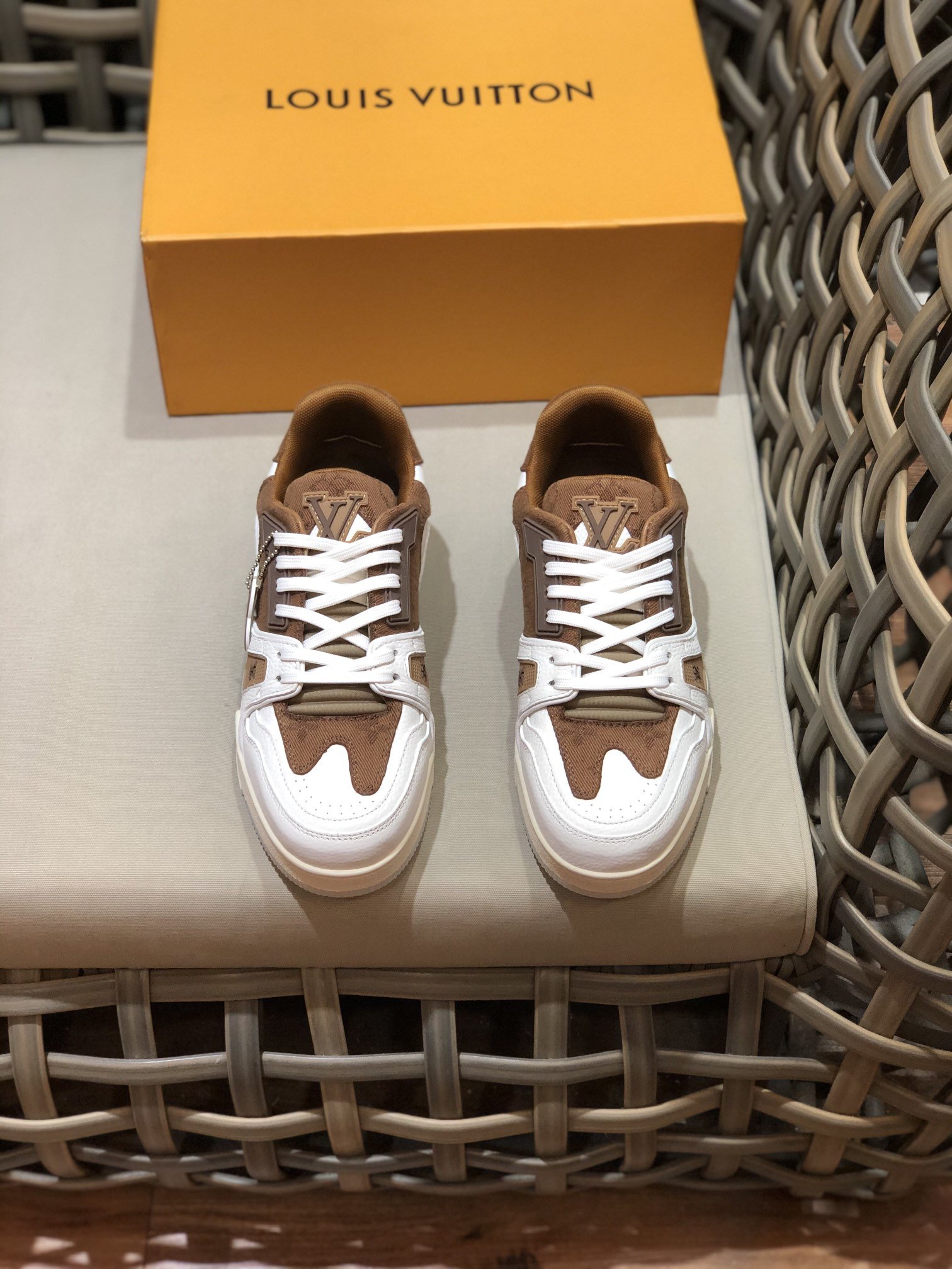 L0vis Vvtt0n Trainer Sneaker Rubber Monogram White/Brown Virgil Abloh For Men LV