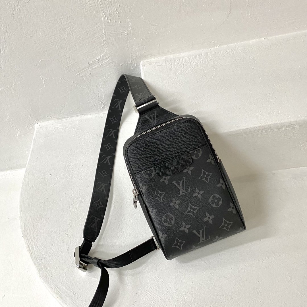 L0vis Vvtt0n Outdoor Slingbag Taigarama Noir Black For Men, Men’s Bags, Crossbody Bags 8.3in/21cm LV M30741