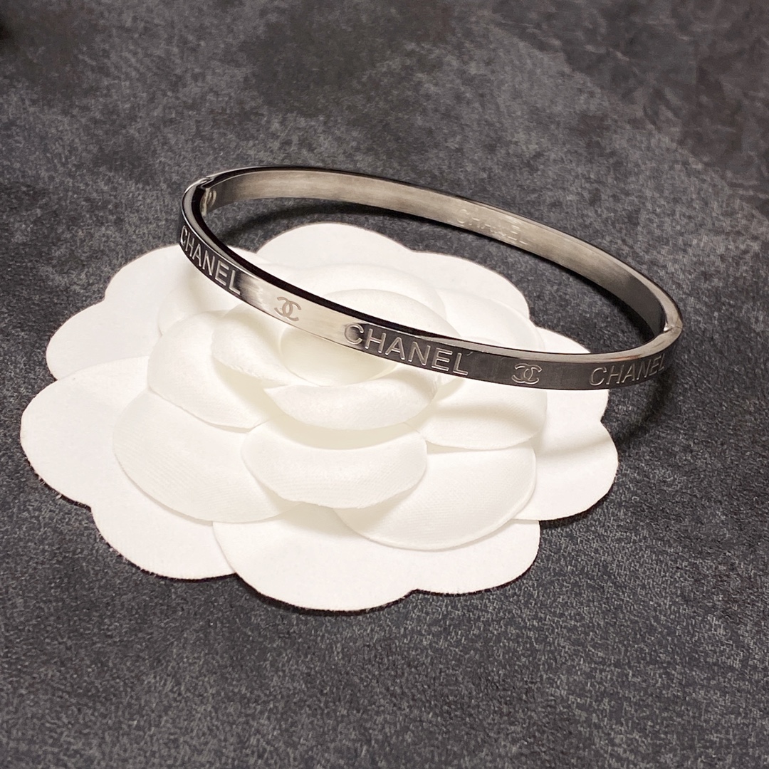 Ch**el Bracelet