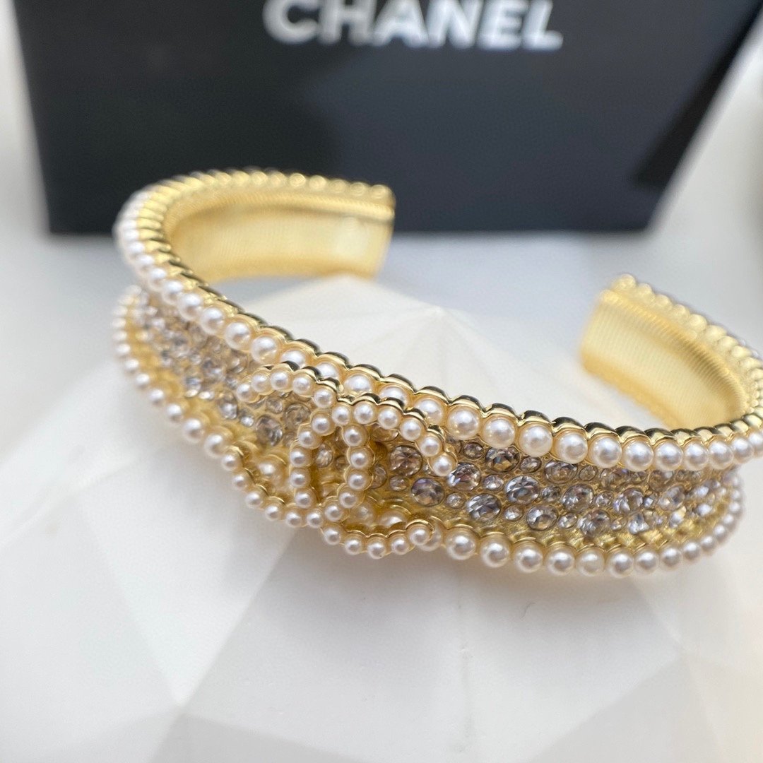 Ch**el Bracelet