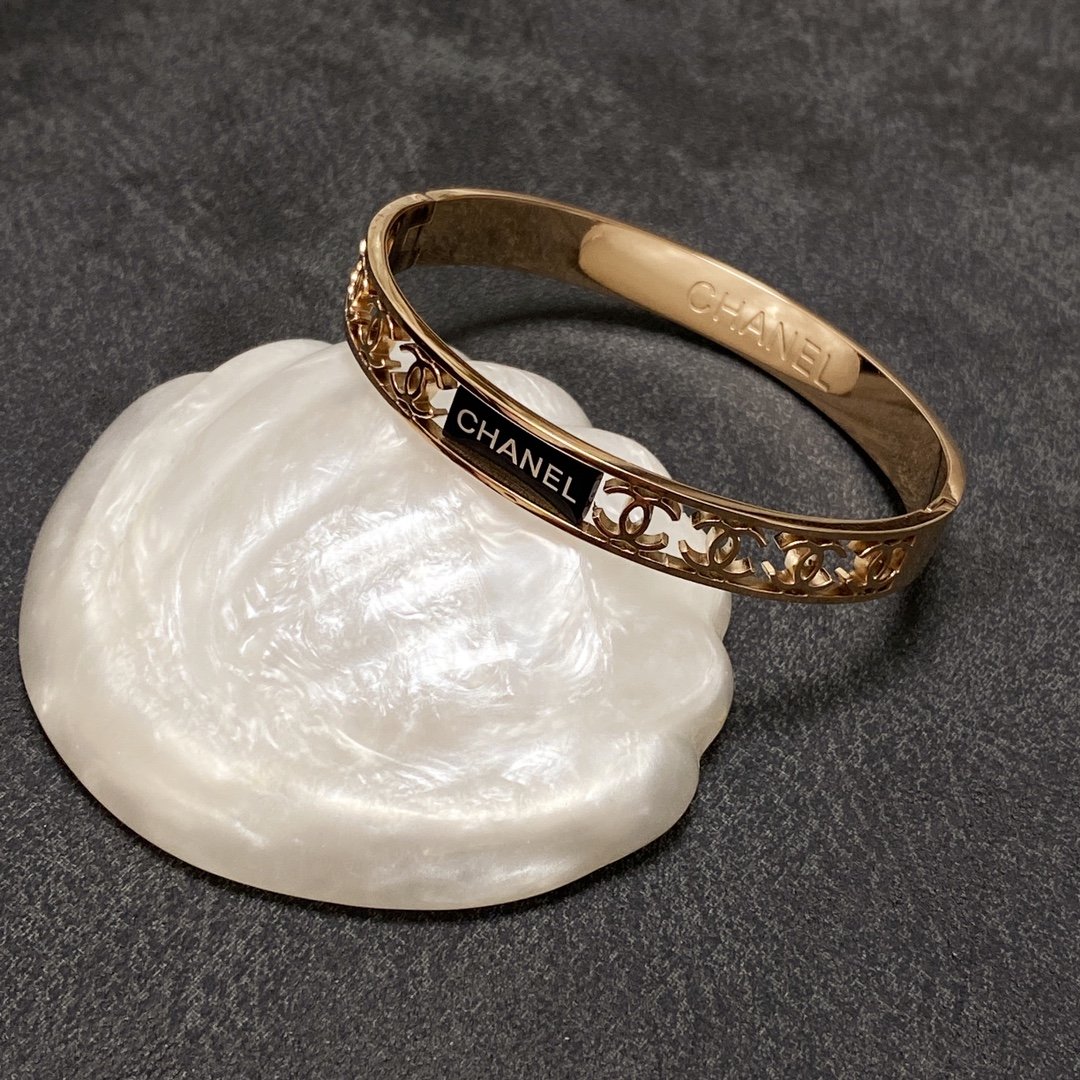Ch**el Bracelet