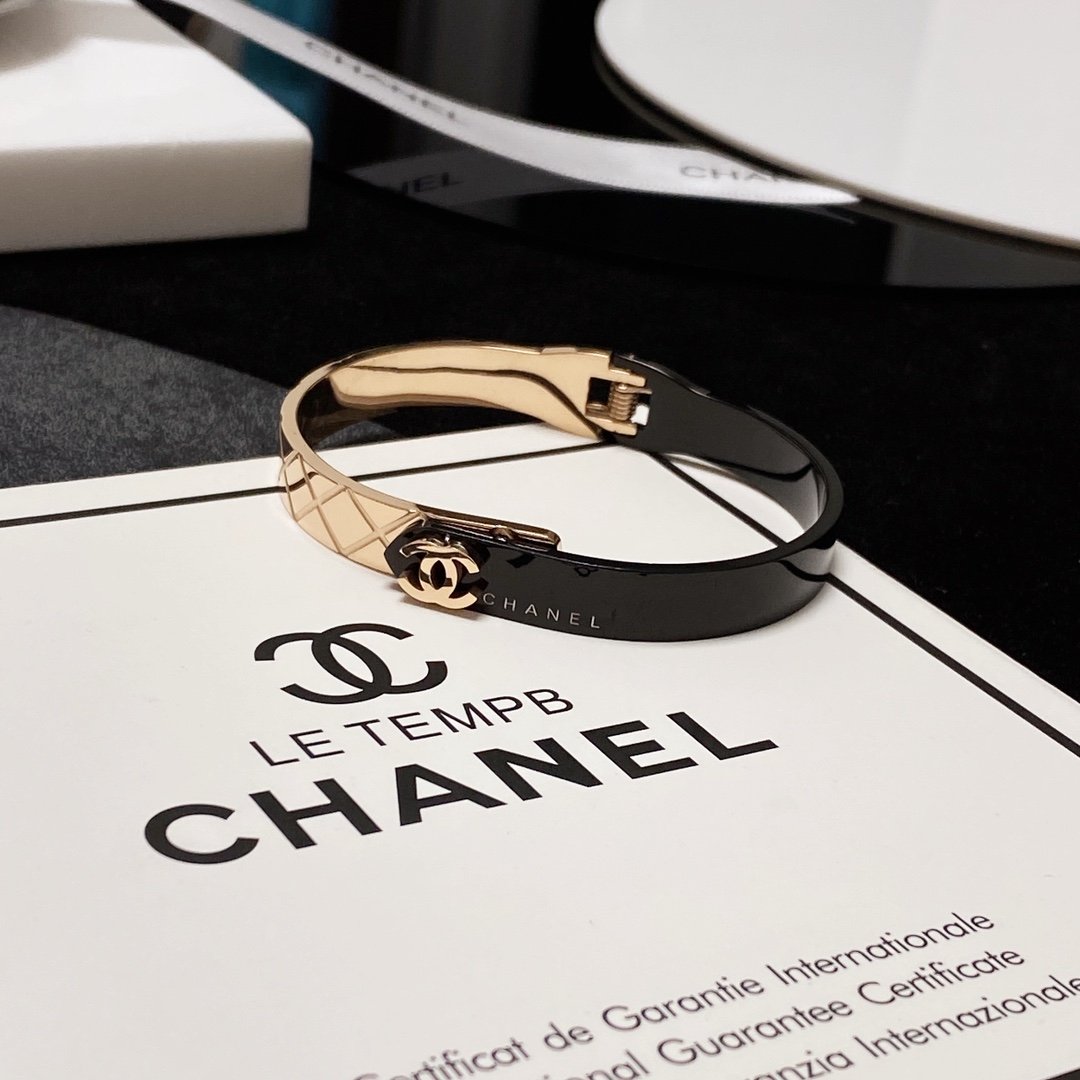 Ch**el Bracelet