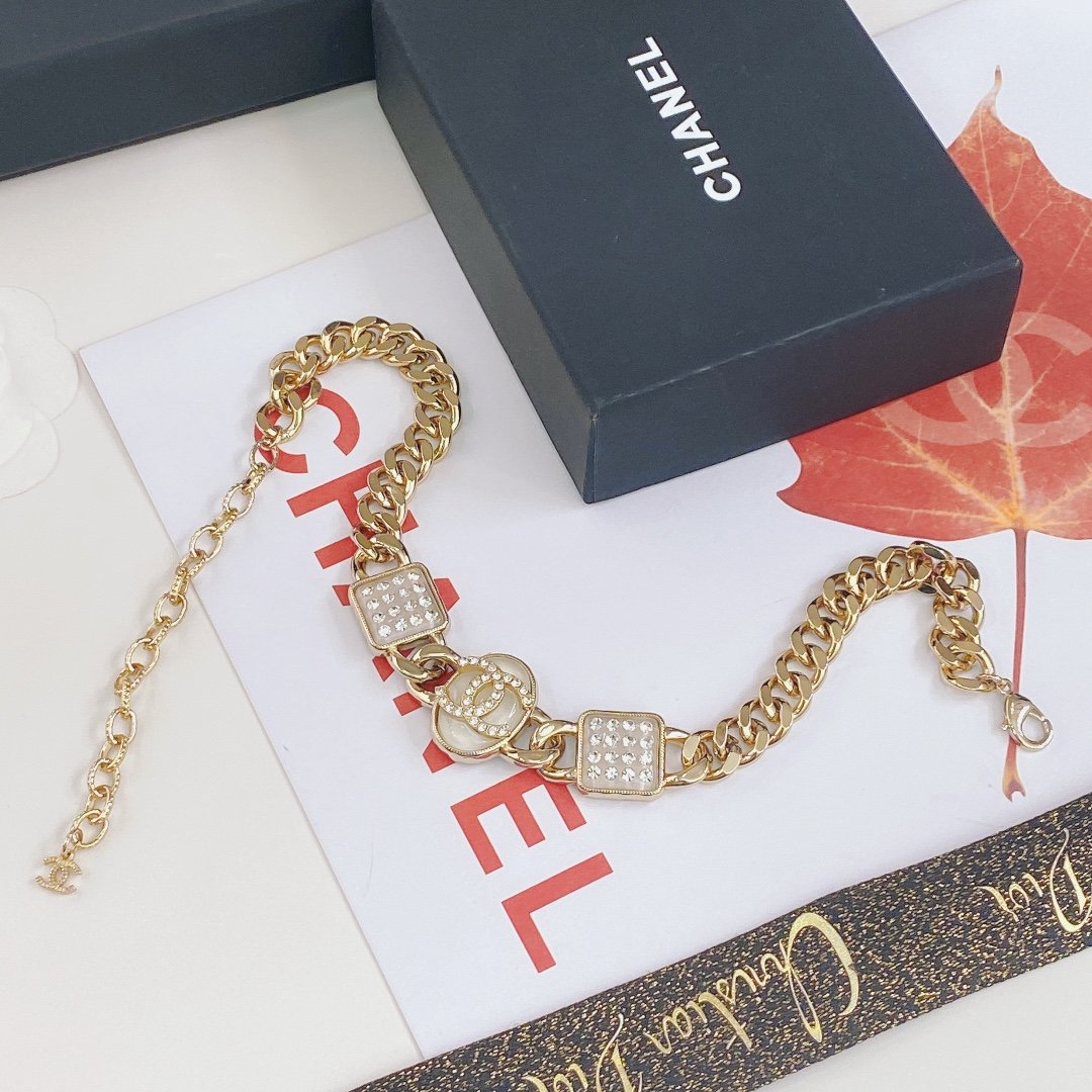 Ch**el Necklace