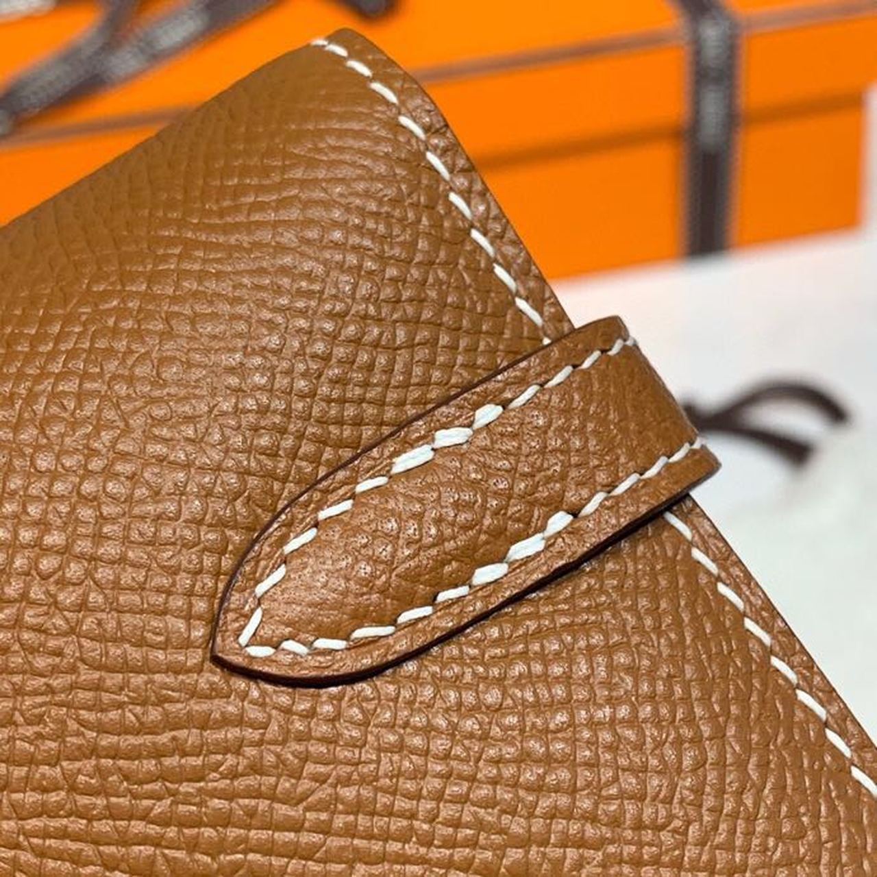 H**me5 Kelly Wallet To Go Woc Brown With Gold Toned Hardware Bag For Women 8.2in/21cm